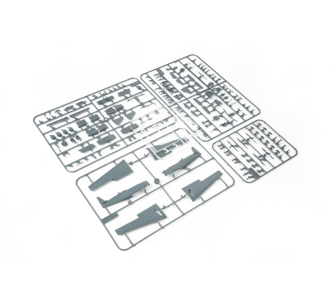 Z-326/ C-305 Trenér Master 1/48